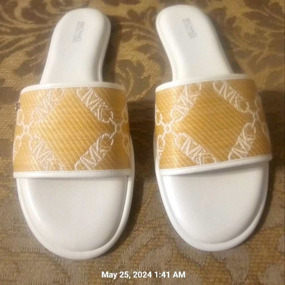 SOLD SOLD SOLD MICHAEL KORS SLIDE SANDALS. BN